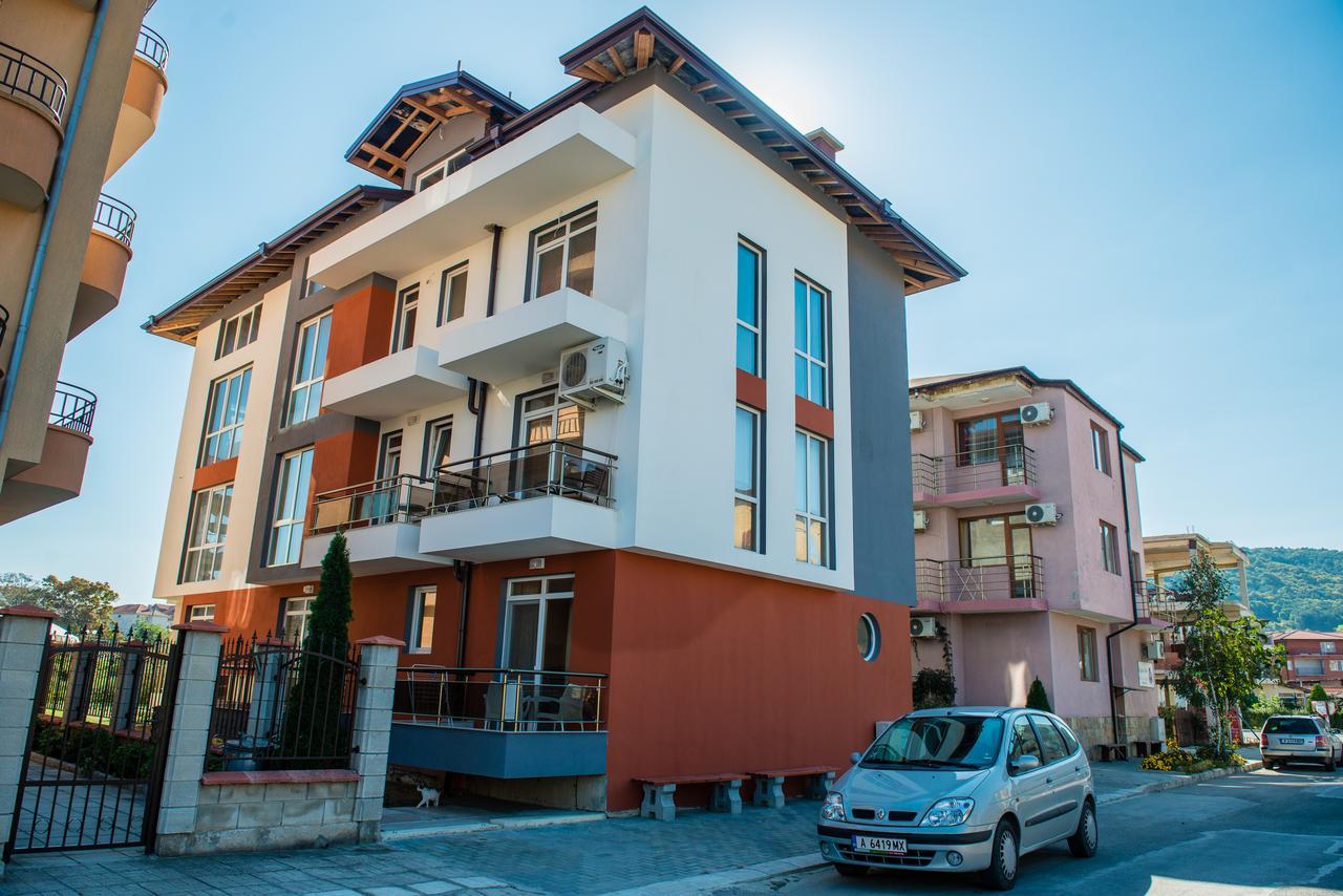Guest House Sg-Brothers Обзор Екстериор снимка